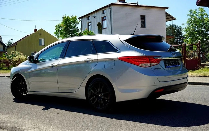 Hyundai i40 cena 36700 przebieg: 246000, rok produkcji 2011 z Płock małe 742